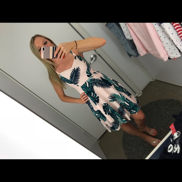 Tropical Sundress - Picture 3 of 3